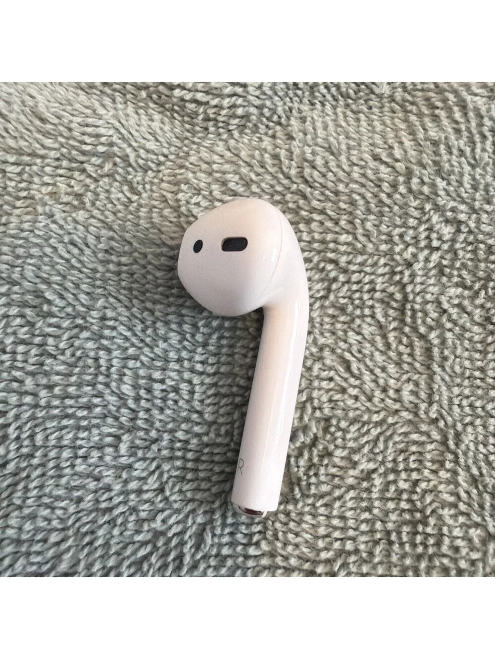Genuine OEM Apple AirPods 1st Gen RIGHT Side Only Model A1523 Replacement WORKS